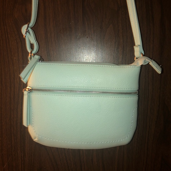 Mint green cross body purse - Picture 2 of 3
